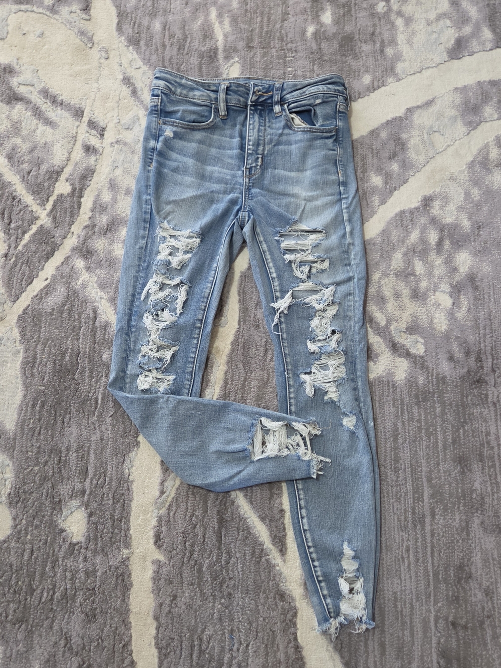 American Eagle Outfitters Light Blue Ripped Skinny Jeans